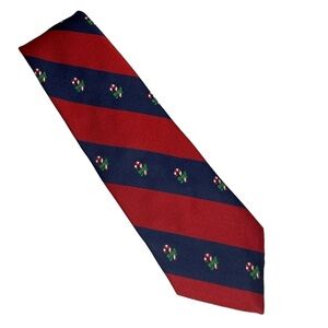 Country Clubs Mens Neck tie Christmas Holiday Candy Cane Festive Winter